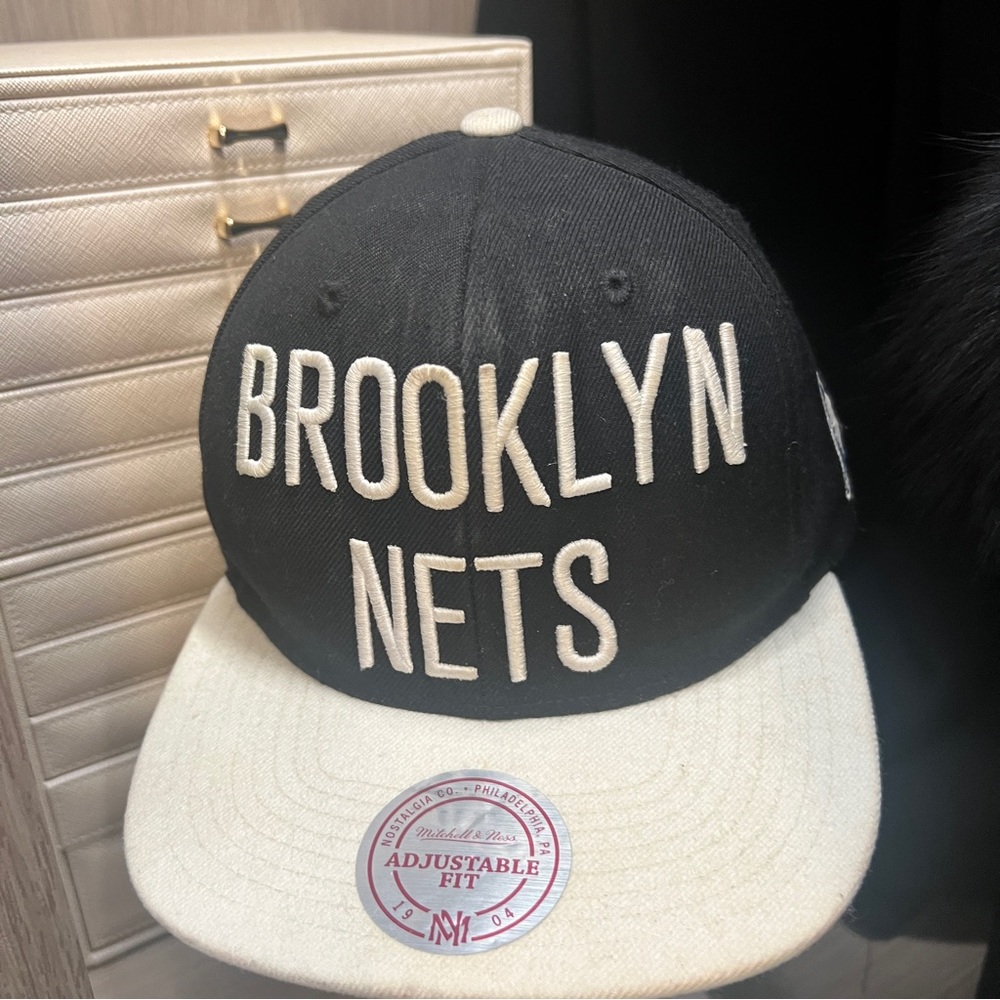 Hat - Picture 4 of 7